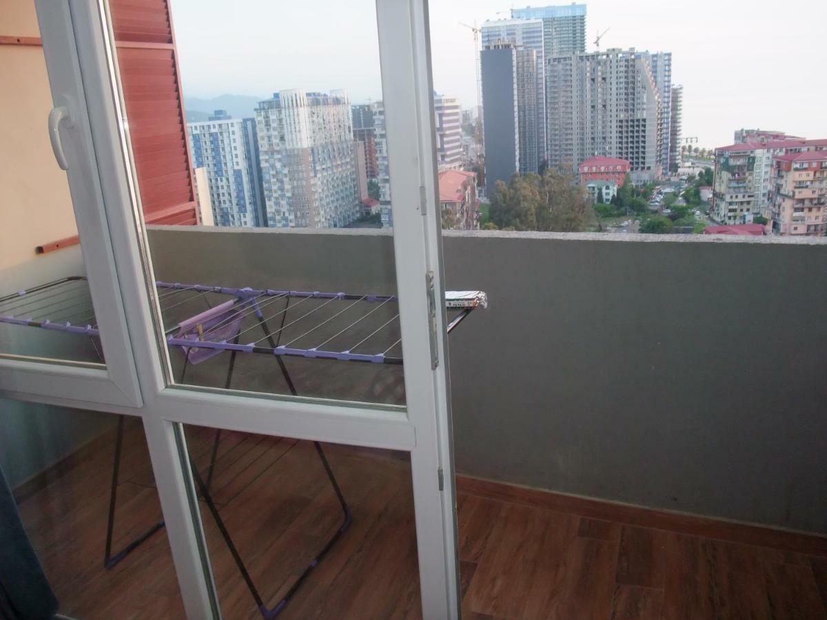 Apartment With Black Sea View Batumi Eksteriør bilde